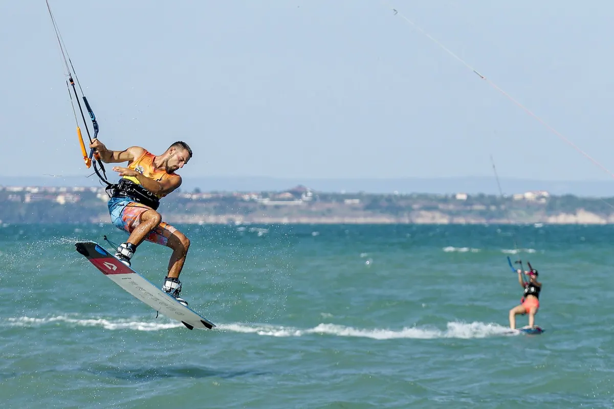 Kite Flying for Beginners: What to Do in Your First Hour